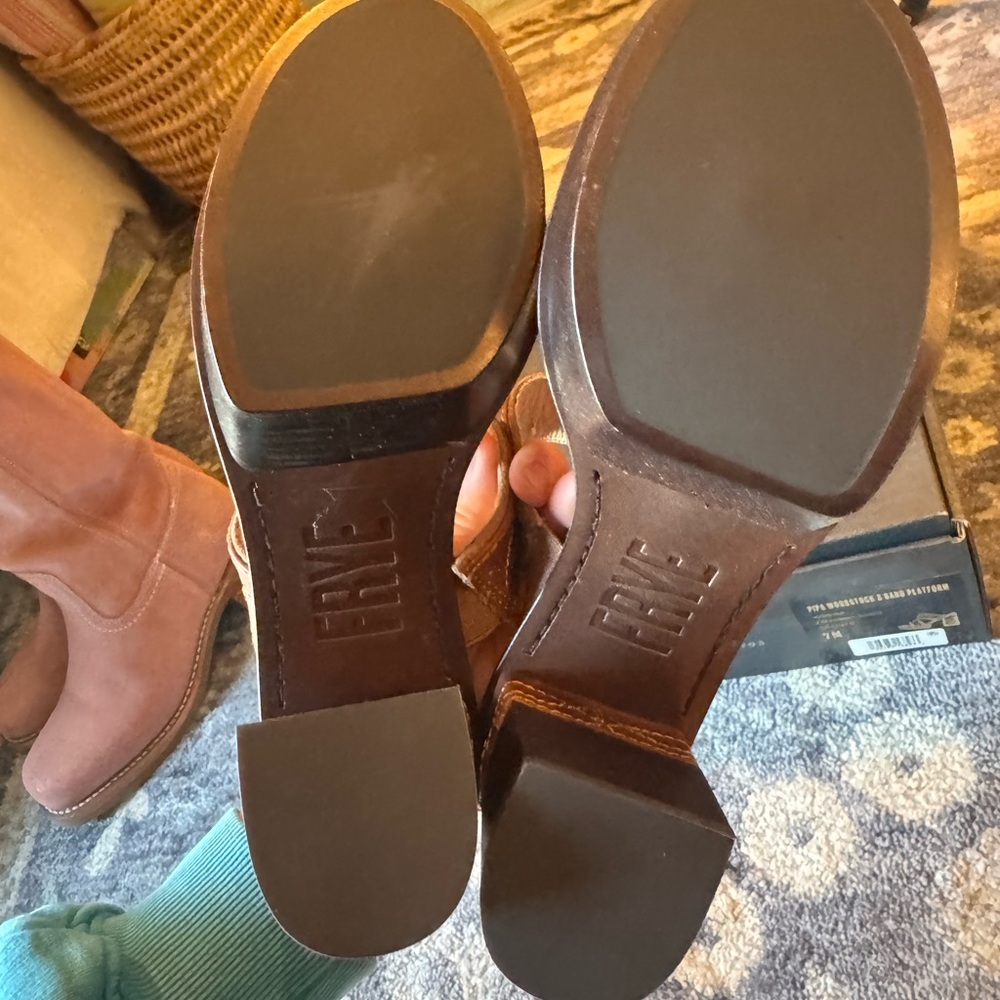 NIB Frye Women's Pipa Woodstock Brown Platform Sandals - Picture 8 of 8